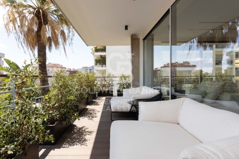 4 bedrooms apartment for sale in Barcelona, Catalonia, Spain № 5953