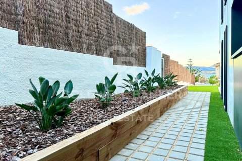 Купить виллу в Лланка, Испания с 5 спален, 289м², № 5952 - фото 18