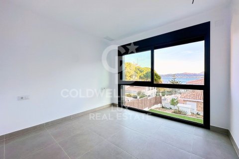 Купить виллу в Лланка, Испания с 5 спален, 289м², № 5952 - фото 10