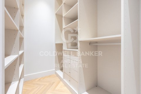 2 bedrooms apartment for sale in Barcelona, Catalonia, Spain № 5957 - photo 10