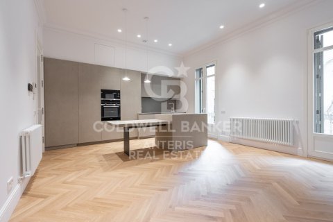 2 bedrooms apartment for sale in Barcelona, Catalonia, Spain № 5957 - photo 16