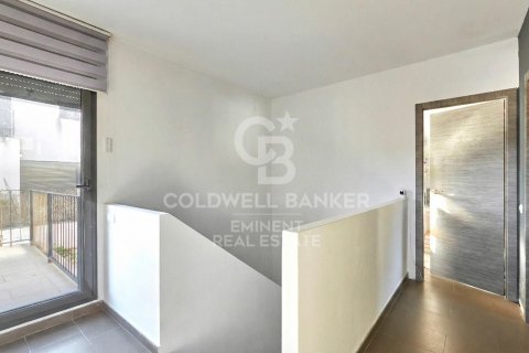 4 bedrooms duplex for sale in Vallirana, Barcelona, Catalonia, Spain № 5362 - photo 15