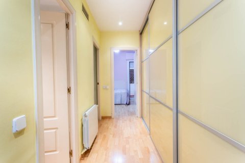 Купить квартиру в Барселона, Испания с 5 комнат, 140м², № 1481 - фото 26