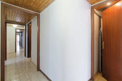 Купить квартиру в Барселона, Испания с 6 комнат, 165м², № 1483 - фото 8