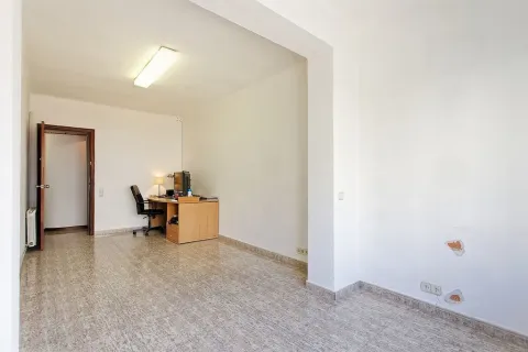 Купить квартиру в Барселона, Испания с 6 комнат, 165м², № 1483 - фото 18