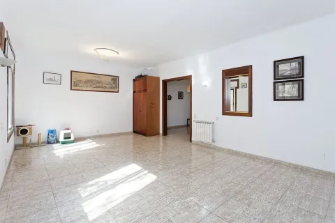 Купить квартиру в Барселона, Испания с 6 комнат, 165м², № 1483 - фото 6