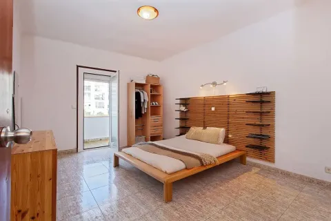 Купить квартиру в Барселона, Испания с 6 комнат, 165м², № 1483 - фото 13