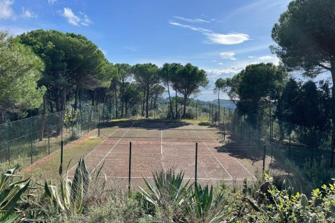 Сasa de 10 dormitorios en venta en Arenys de Munt, Barcelona, Cataluña, Spain № 1485 - foto 13