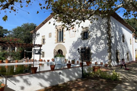 Сasa de 10 dormitorios en venta en Arenys de Munt, Barcelona, Cataluña, Spain № 1485 - foto 3