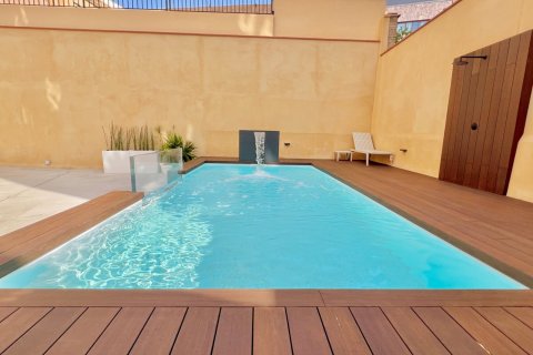 Купить квартиру в Барселона, Испания с 4 комнаты, № 1480 - фото 29