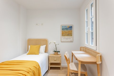 Купить квартиру в Барселона, Испания с 4 комнаты, № 1480 - фото 10