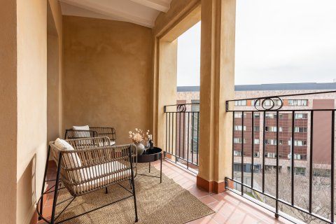 Купить квартиру в Барселона, Испания с 4 комнаты, № 1480 - фото 26