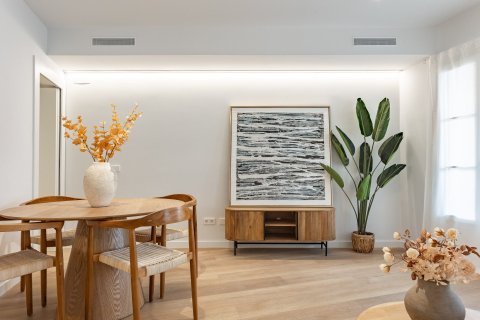 Купить квартиру в Барселона, Испания с 4 комнаты, № 1480 - фото 19