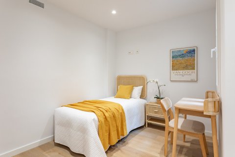 Купить квартиру в Барселона, Испания с 4 комнаты, № 1480 - фото 9