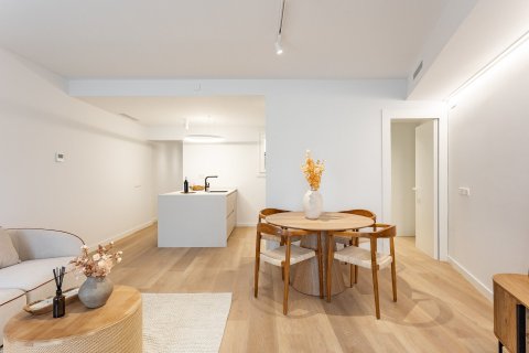 Купить квартиру в Барселона, Испания с 4 комнаты, № 1480 - фото 16