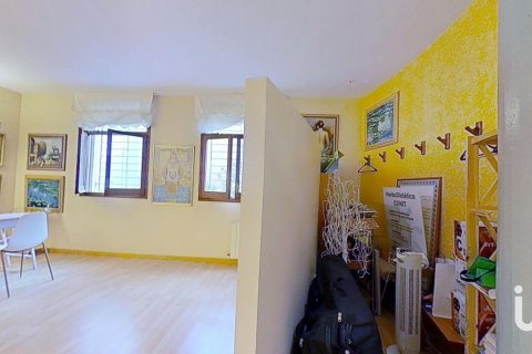 138 sq.m. commercial property for rent in Cunit, Tarragona, Catalonia, Spain № 5136 - photo 16