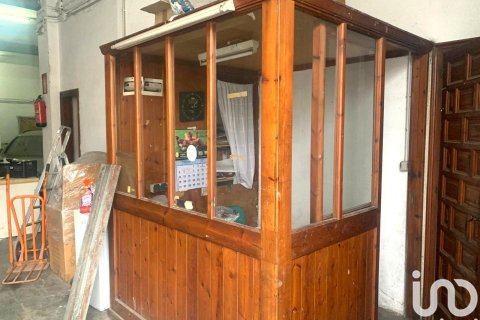 598 m² commercial property à louer à El Vendrell, Tarragona, Catalonia, Spain № 5135 - photo 5