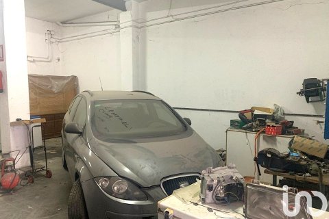 598 m² commercial property à louer à El Vendrell, Tarragona, Catalonia, Spain № 5135 - photo 6