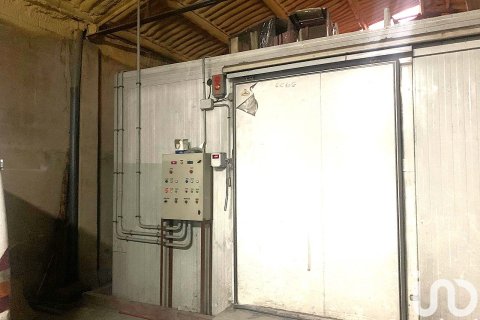 598 m² commercial property à louer à El Vendrell, Tarragona, Catalonia, Spain № 5135 - photo 11