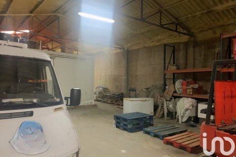 598 m² commercial property à louer à El Vendrell, Tarragona, Catalonia, Spain № 5135 - photo 23