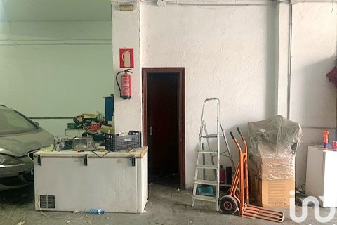 598 m² commercial property à louer à El Vendrell, Tarragona, Catalonia, Spain № 5135 - photo 7