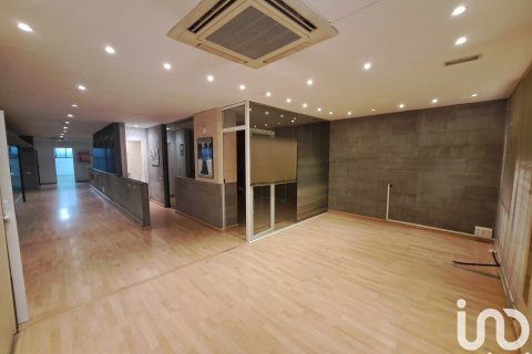 487 sq.m. commercial property for rent in Barcelona, Catalonia, Spain № 5138 - photo 2