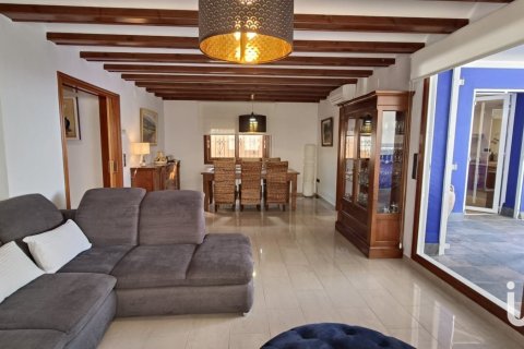 4 bedrooms house for rent in Sant Pere de Ribes, Barcelona, Catalonia, Spain № 5141 - photo 4