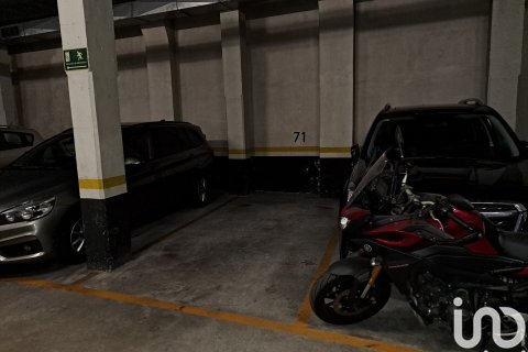 Снять в аренду парковку в Барселона, Испания 12м², № 5137 - фото 4