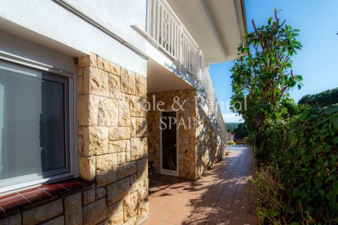 6 bedrooms house for sale in Lloret de Mar, Girona, Catalonia, Spain № 6700 - photo 29