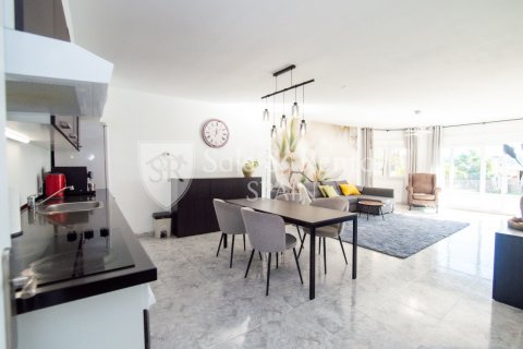 6 bedrooms house for sale in Lloret de Mar, Girona, Catalonia, Spain № 6700 - photo 5