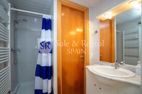 6 bedrooms house for sale in Lloret de Mar, Girona, Catalonia, Spain № 6700 - photo 26