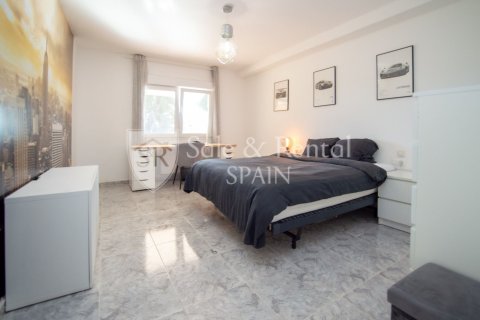 6 bedrooms house for sale in Lloret de Mar, Girona, Catalonia, Spain № 6700 - photo 17