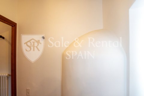 6 bedrooms house for sale in Llagostera, Girona, Catalonia, Spain № 6701 - photo 12
