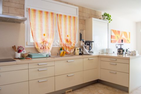 6 bedrooms house for sale in Lloret de Mar, Girona, Catalonia, Spain № 6699 - photo 16