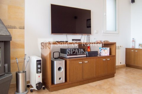 6 bedrooms house for sale in Lloret de Mar, Girona, Catalonia, Spain № 6699 - photo 8