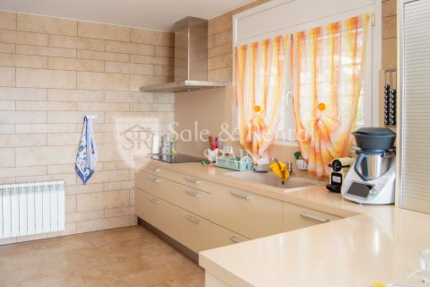 6 bedrooms house for sale in Lloret de Mar, Girona, Catalonia, Spain № 6699 - photo 17