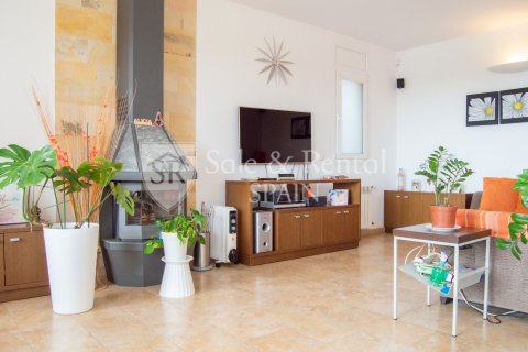 6 bedrooms house for sale in Lloret de Mar, Girona, Catalonia, Spain № 6699 - photo 6