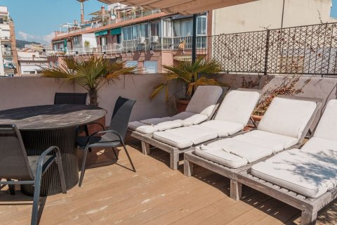 Apartamento de 3 dormitorios en venta en Barcelona, Cataluña, Spain № 6801 - foto 13