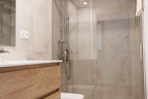 Apartamento de 3 dormitorios en venta en Barcelona, Cataluña, Spain № 6801 - foto 6
