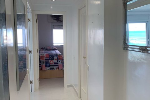 Apartamento de 3 dormitorios en venta en Calafell, Tarragona, Cataluña, Spain № 6802 - foto 22