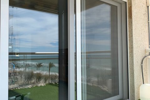 Apartamento de 3 dormitorios en venta en Calafell, Tarragona, Cataluña, Spain № 6802 - foto 23
