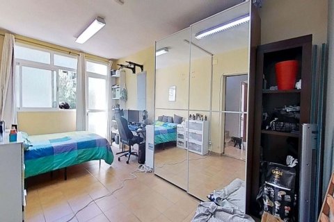 Сasa de 4 dormitorios en venta en Calafell, Tarragona, Cataluña, Spain № 6799 - foto 28
