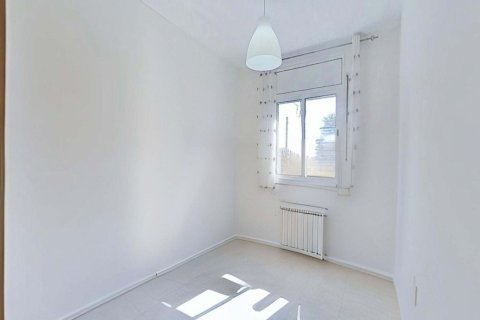 Сasa de 4 dormitorios en venta en Calafell, Tarragona, Cataluña, Spain № 6799 - foto 26
