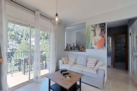 Сasa de 4 dormitorios en venta en Calafell, Tarragona, Cataluña, Spain № 6799 - foto 4