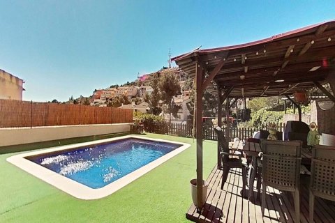 Сasa de 4 dormitorios en venta en Calafell, Tarragona, Cataluña, Spain № 6799 - foto 2