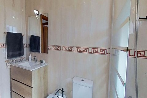 Сasa de 4 dormitorios en venta en Calafell, Tarragona, Cataluña, Spain № 6799 - foto 23