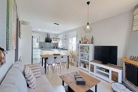 Сasa de 4 dormitorios en venta en Calafell, Tarragona, Cataluña, Spain № 6799 - foto 5