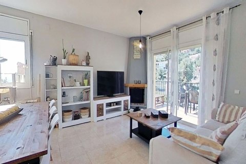 Сasa de 4 dormitorios en venta en Calafell, Tarragona, Cataluña, Spain № 6799 - foto 6