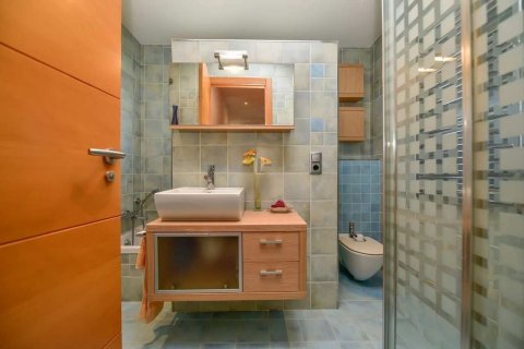 Сasa de 4 dormitorios en venta en Platja D'aro, Gerona, Cataluña, Spain № 7216 - foto 20