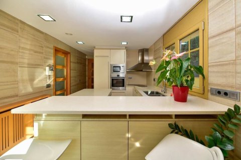 Сasa de 4 dormitorios en venta en Platja D'aro, Gerona, Cataluña, Spain № 7216 - foto 30